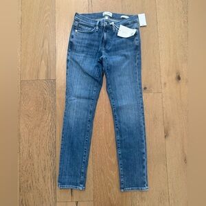 Frame Denim Le Garçon mid rise, straight fit, Blue Skinny Jeans- size 25